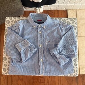 Boys Tommy Hilfiger button up size 6